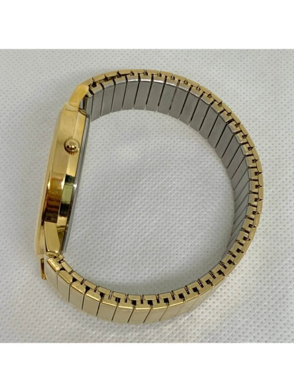 A&F gold tone Quartz analog watch 42mm white dial easy reader numbers running